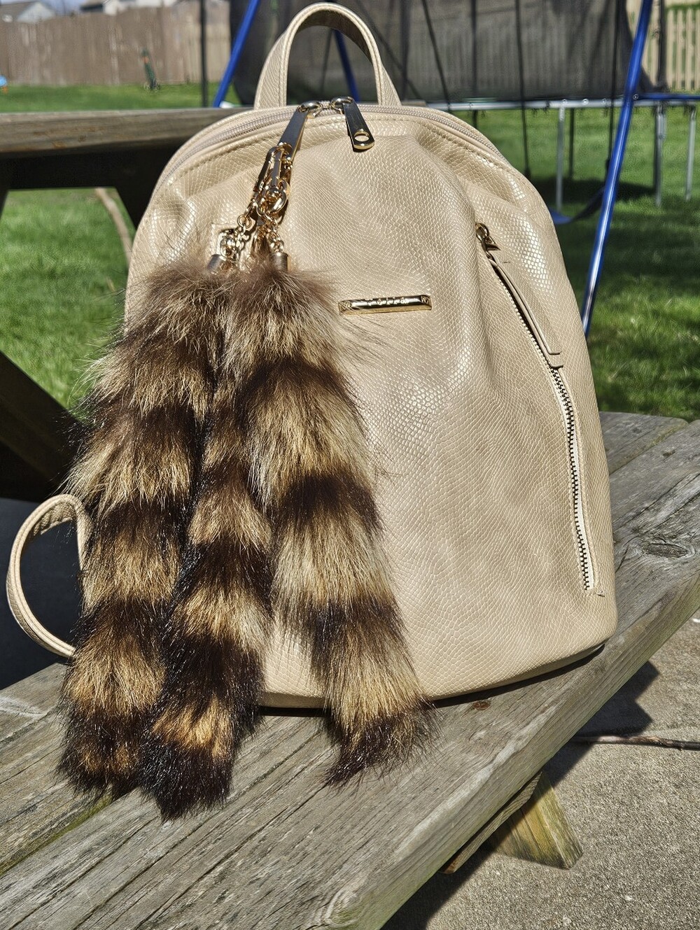 Real Raccoon Tail Bag Charm - Picture 6 of 7